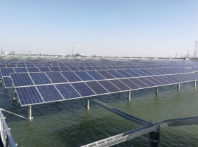 總投資約14.5億元 嵐山水庫漁光互補光伏發(fā)電項目實現(xiàn)投產(chǎn)并網(wǎng)